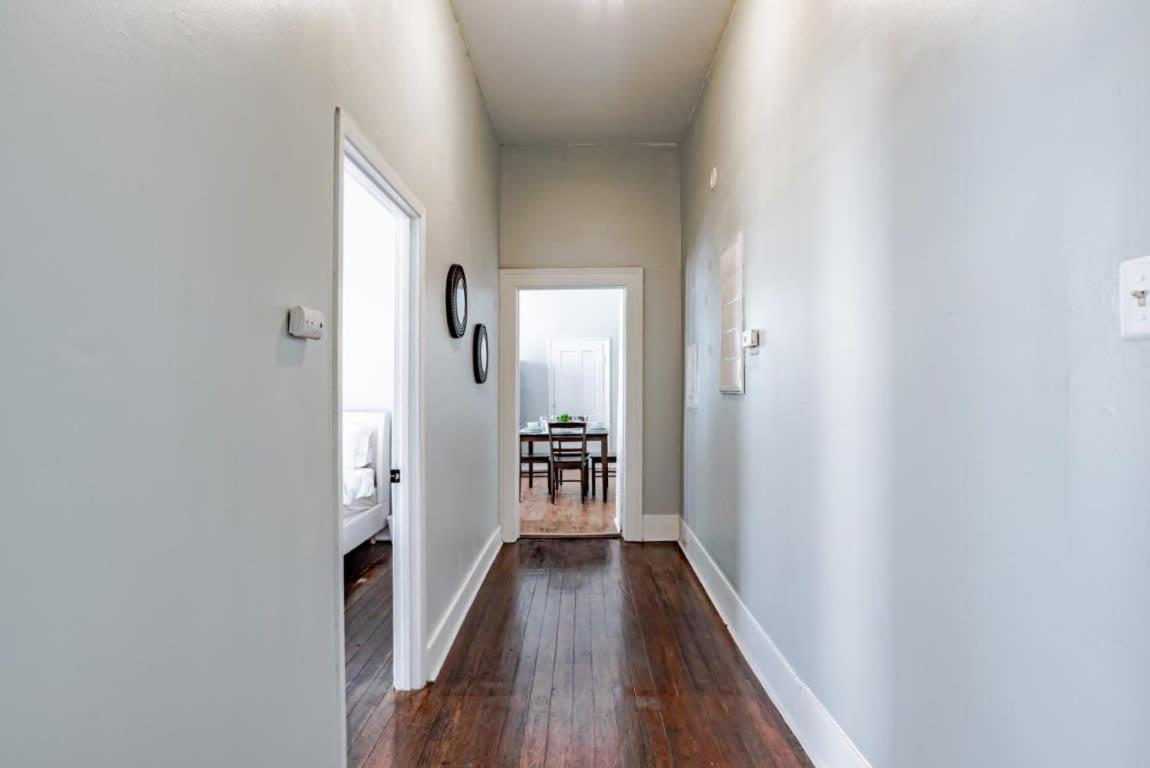 Mins From Downtown & Dining, Dauphin Darling 2 Apartment Mobile Exterior photo